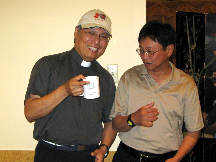 Fr Chow visit_20090724_19.jpg