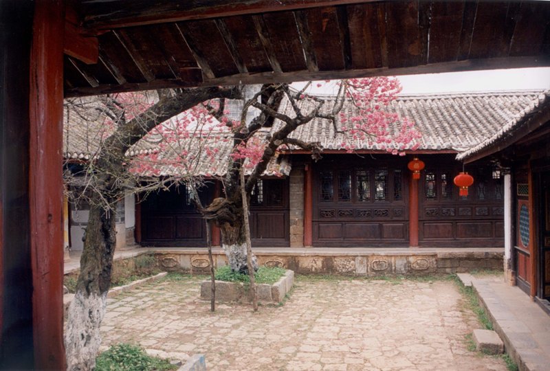 Architectural Style of Naxi Tribe at Shuhe