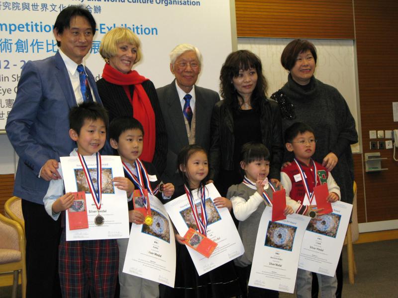 09 Silver medal winners with guests of honour