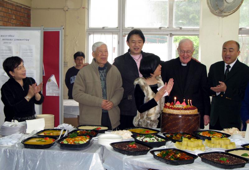 08 Making a wish before blowing out candles