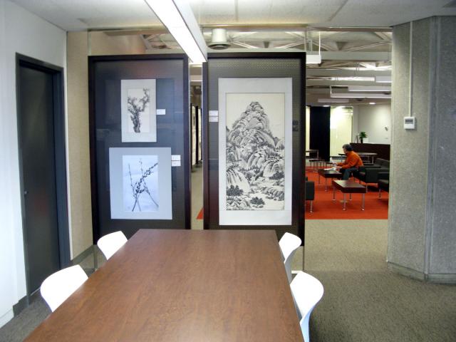 08 Library Exh Display_20090609_15.jpg