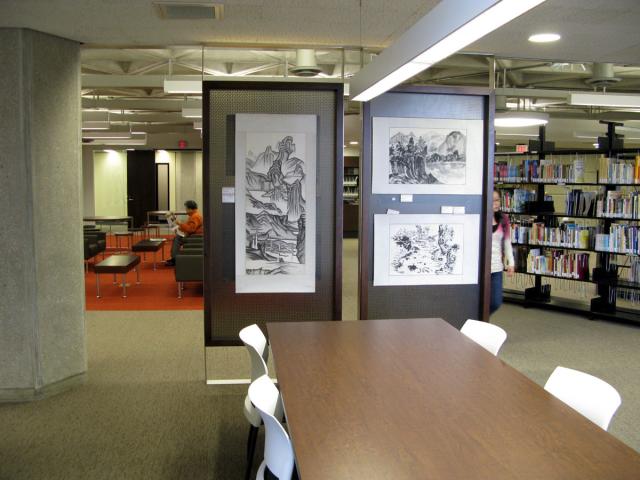 09 Library Exh Display_20090609_16.jpg