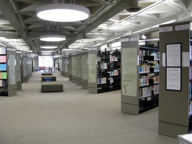 11 Library Exh Display_20090609_20.jpg