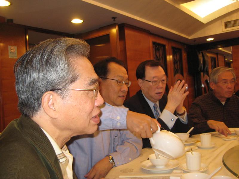 HK 64 reunion lunch 2012 (11)
