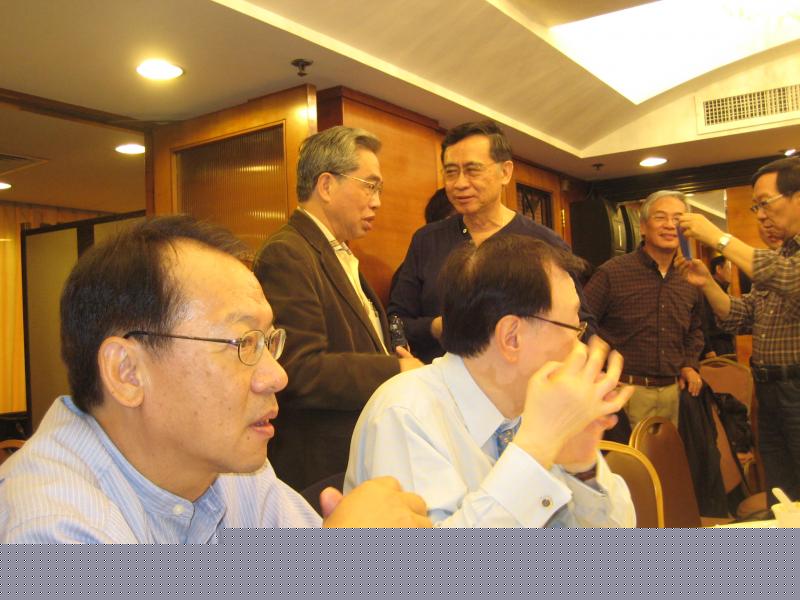 HK 64 reunion lunch 2012 (15)