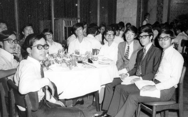 F5GraduationDinner5