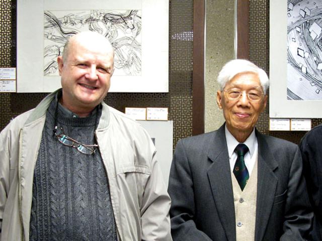 014 People Prof recommend book at seminar001.jpg