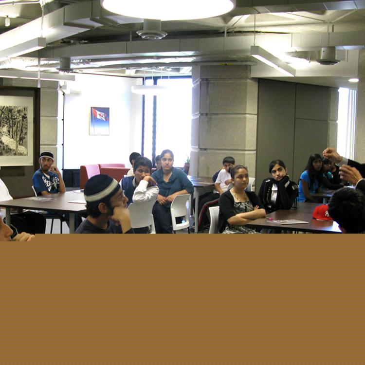 A5 Student visit_20090616_16.jpg