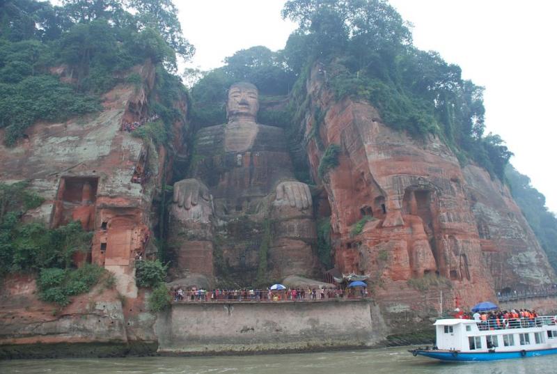 leshan3099.JPG