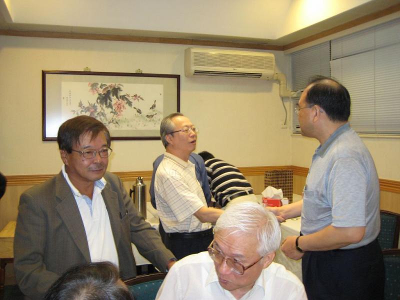 2008 Reunion Dinner _10_.jpg
