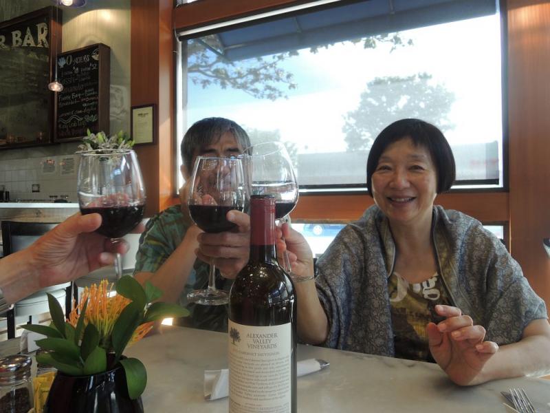 DSCN7613_CKMarian_Cheers.JPG