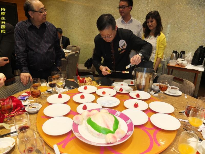 Dinner19Apr16-021