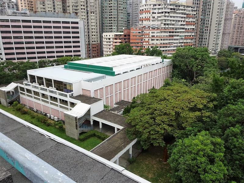 school%20chapel[2]