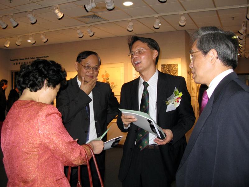 3a 06 Dr Tan meeting Madam Cui-Ti Dong.jpg