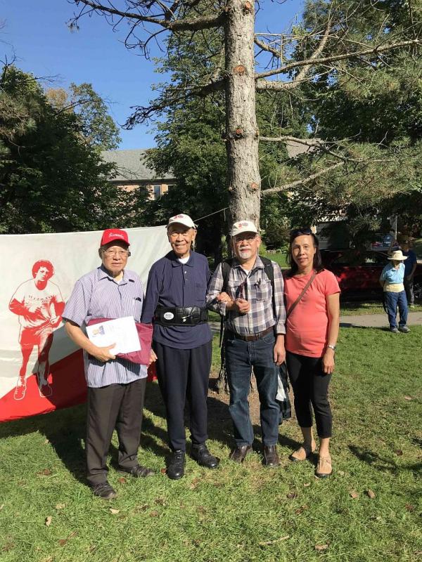2018-09-16-tor-terry fox run with ho sir 4