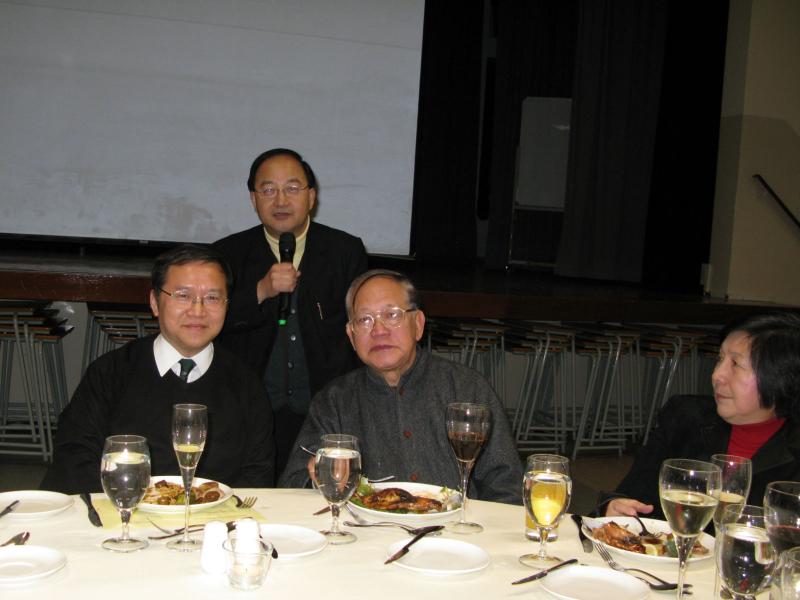 10 MC Lam Kwok Cheung is introducing Mr Leung to the house