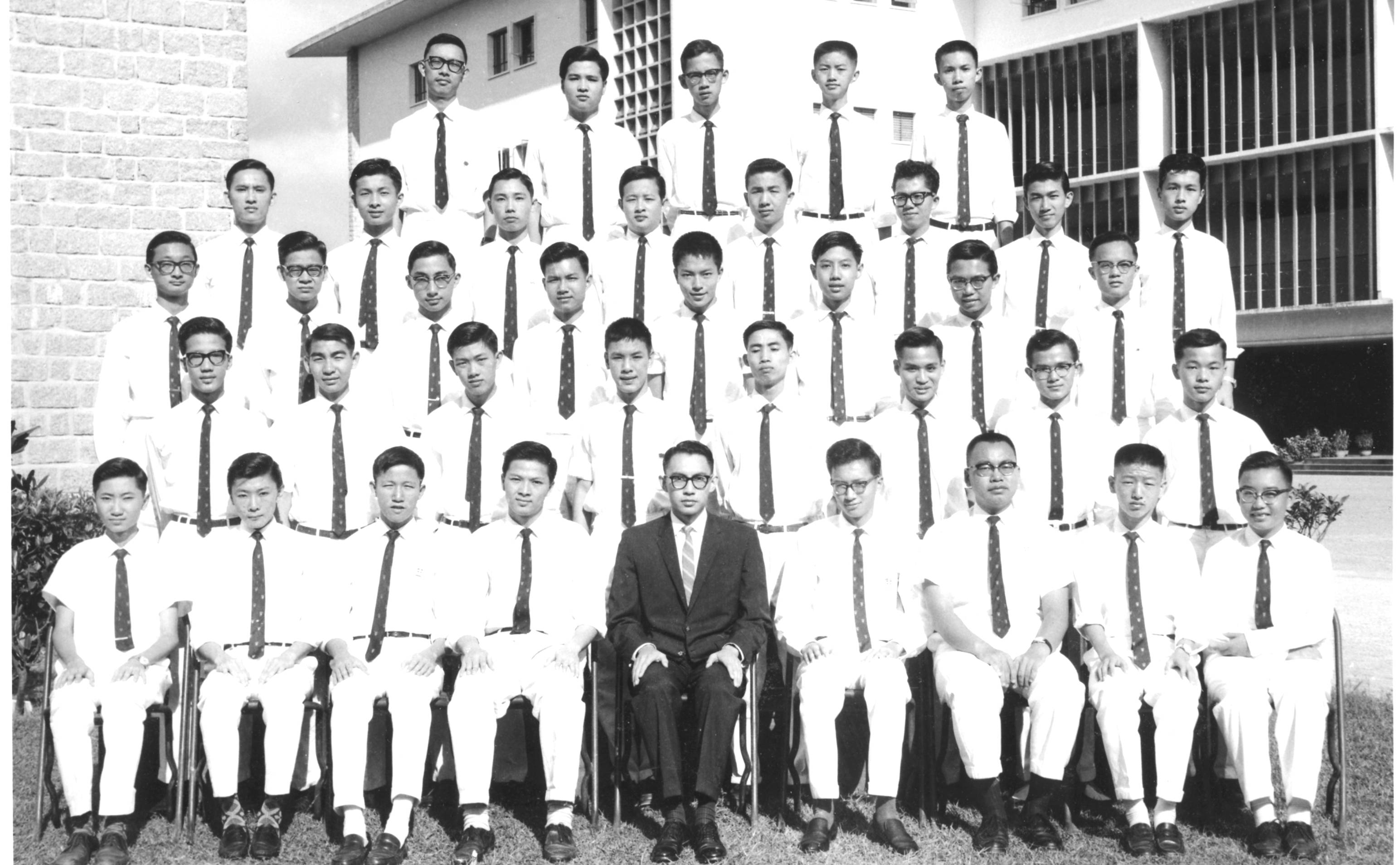 frm john pan-img51-1962-f6s (btm row left-1st)