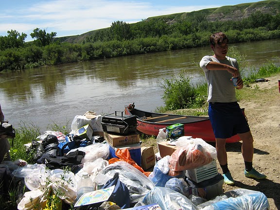 DID WE CARRY ALL THAT STUFF.....​....?!  FROM EDMONTON..​.?