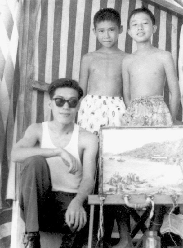 L Tam and 2 Art Club members after an outdoor sketching and swimming exercise at Repulse Bay.jpg